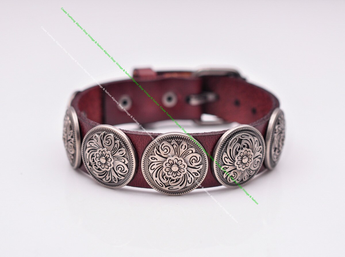 Antike Durcheinander Südwesten Blumen- Concho Besetzt Leathercraft Gemüse bräunen Braun Leder Armbinde Armbinde Manschette Armreif: silber- concho