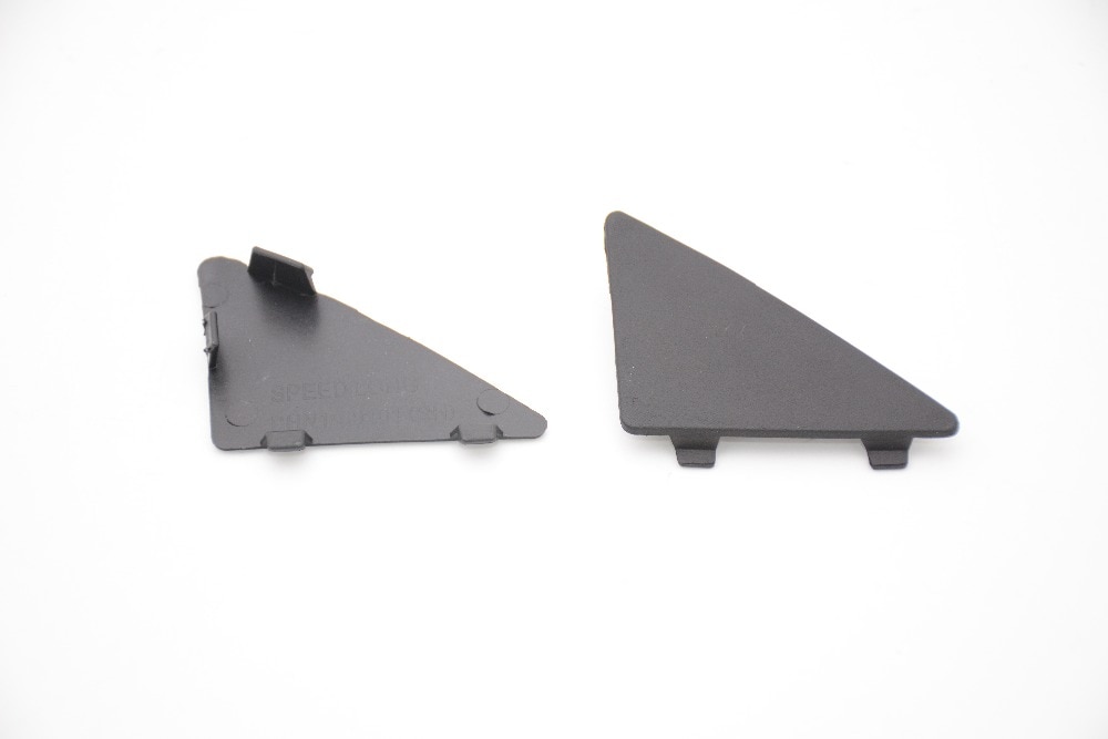 1 Pair BHN1-50-101/02 Triangle Trim Covers Front Lower Bumper Triangle Trim Caps for MAZDA 3 AXELA