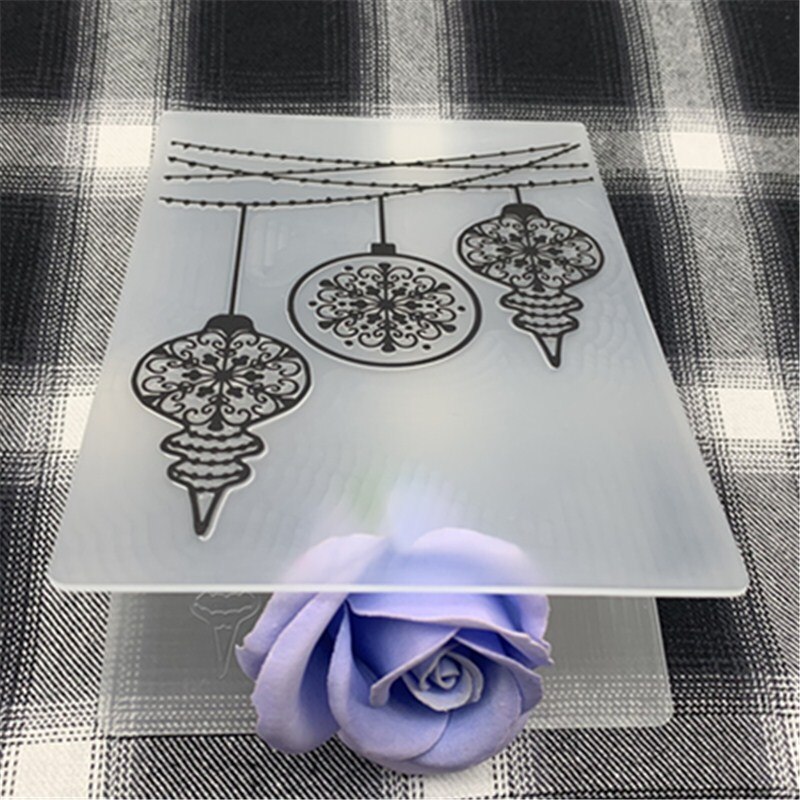 Spellbinders E3D-060 Holly & Foliage 3D Embossing Folder from The De-Light-Ful Christmas Collection by Yana Smakula
