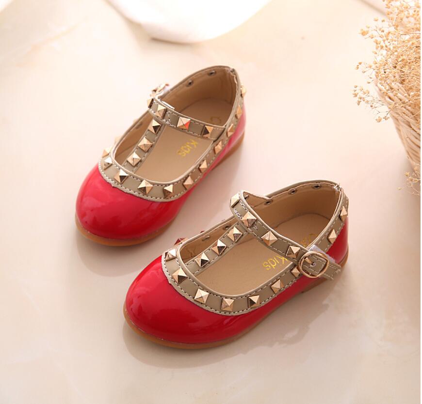 Sandales en cuir à Rivets pour filles, chaussures simples pour enfants, couleur chair, chaussures de danse plates de princesse,: red / CN 30 Insole 18.0cm