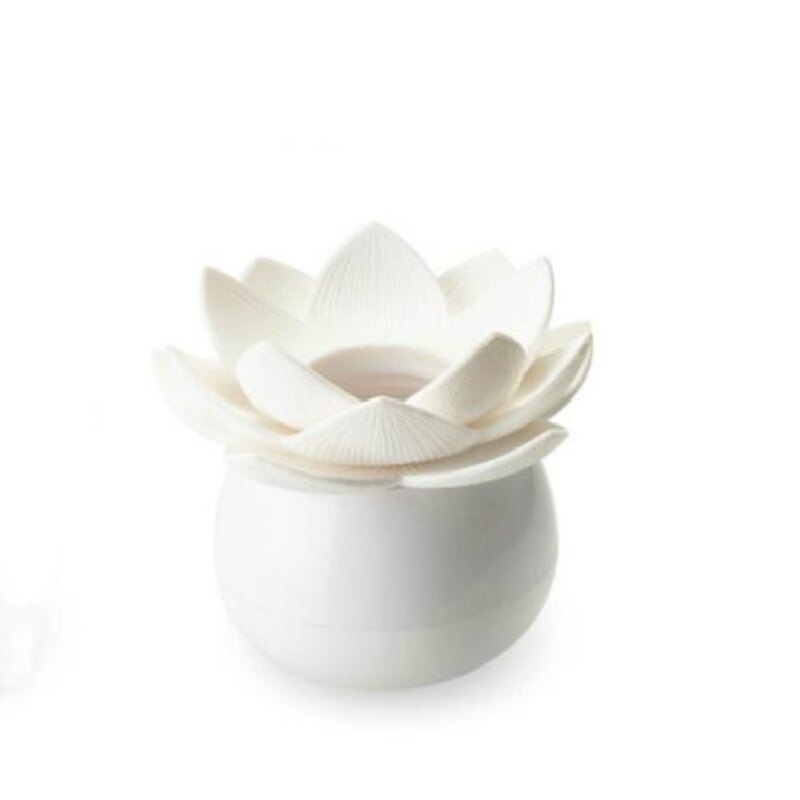 Best-seller Chic Lotus Flower Cotton Bud Toothpick Holder Toothpick Case Cotton Swab Box