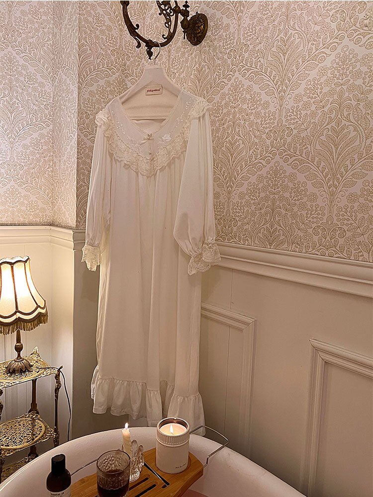 Lente Vintage Vrouwen Nachtkleding Prinses Jurk Victoriaanse Stijl Geborduurde Nachtjapon. Dames Losse Antieke Nachthemd Nachtkleding