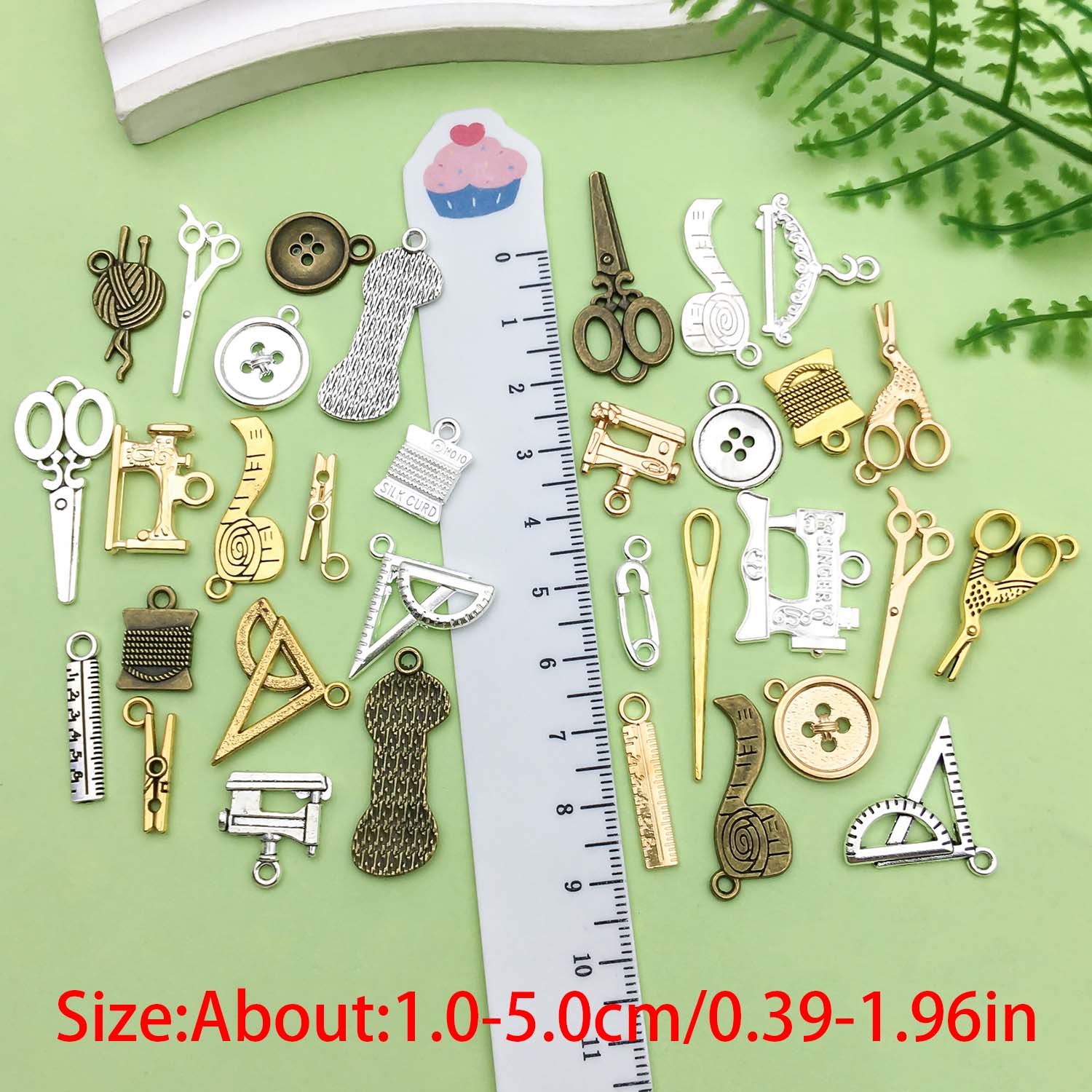 20/100 pièces outils de couture Vintage breloques ciseaux en alliage, boutons, Machine à coudre, pendentif de canette pour accessoires de fabrication de bijoux à bricoler soi-même