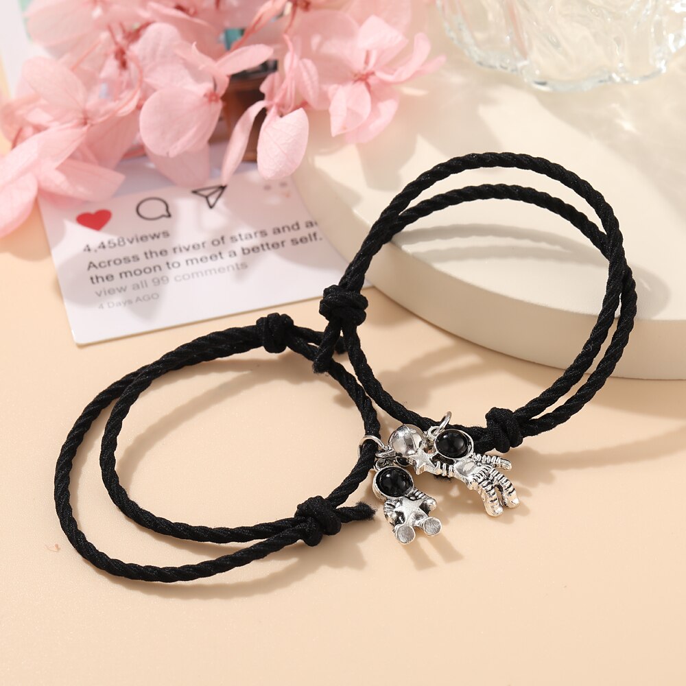 2PCS/Set Couple Bracelet Astronaut Star Magnet Ball Matching Bracelets Lover Heart Magnetic Bracelet Friendship Valentine Day: OV692002