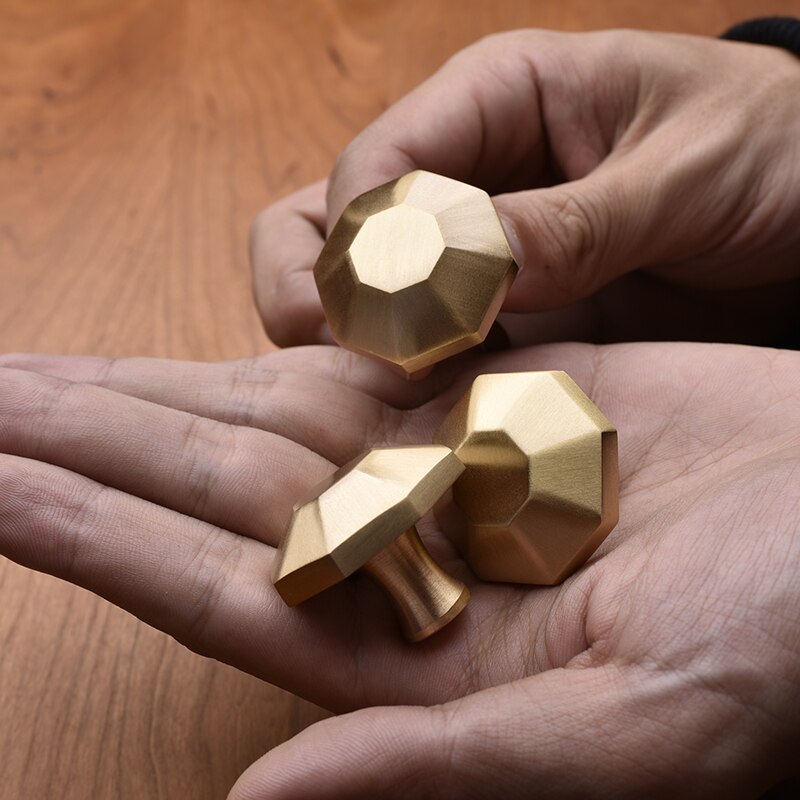 Maniglie e manopole per porte da cucina manopola per comò rotonda in ottone maniglia per cassetto maniglia per porta dell'armadio manopola per Hardware da cucina antica antica