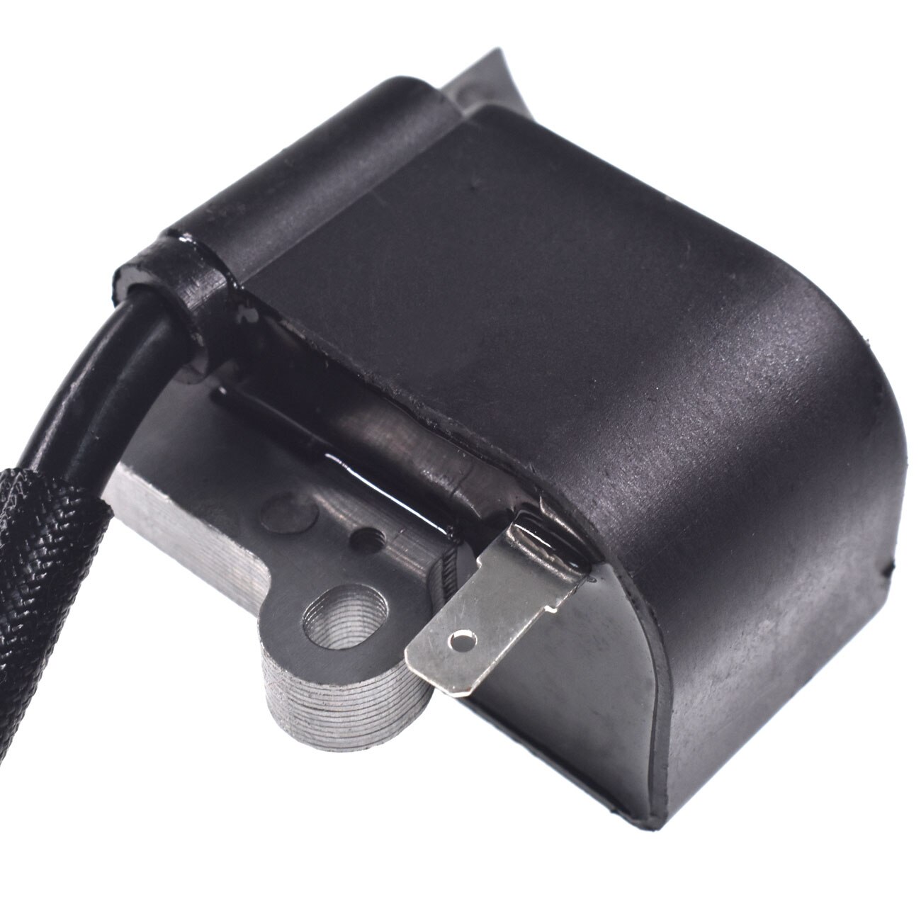Neue Zündspule Für Husqvarna 137 142 136 141 Poulan 2200 2500 2600 2750 PP295 2775 2900 PP255 545199901