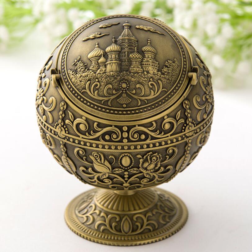 Luxury Home Ashtray Boyfriend Husband Father Ashtray Retro Style Metal Ashtray Clamshell Round Ashtray Office Room Ornament: Bronze Castle