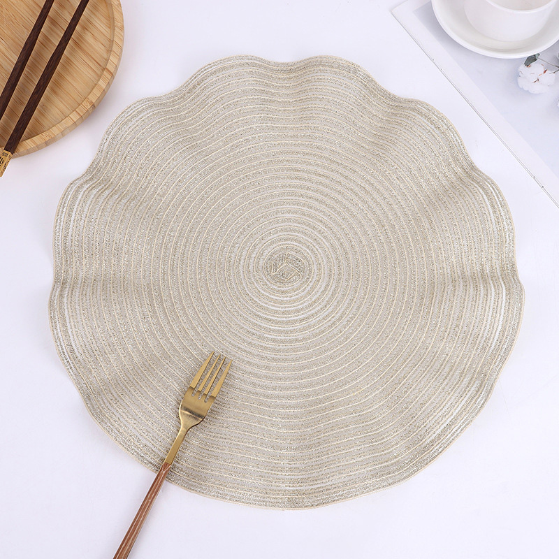 Tovagliette rotonde ondulate Set di 6 tovagliette a cerchio intrecciate intrecciate da 15 pollici per tavoli da pranzo tovagliette da cucina lavabili: Brown