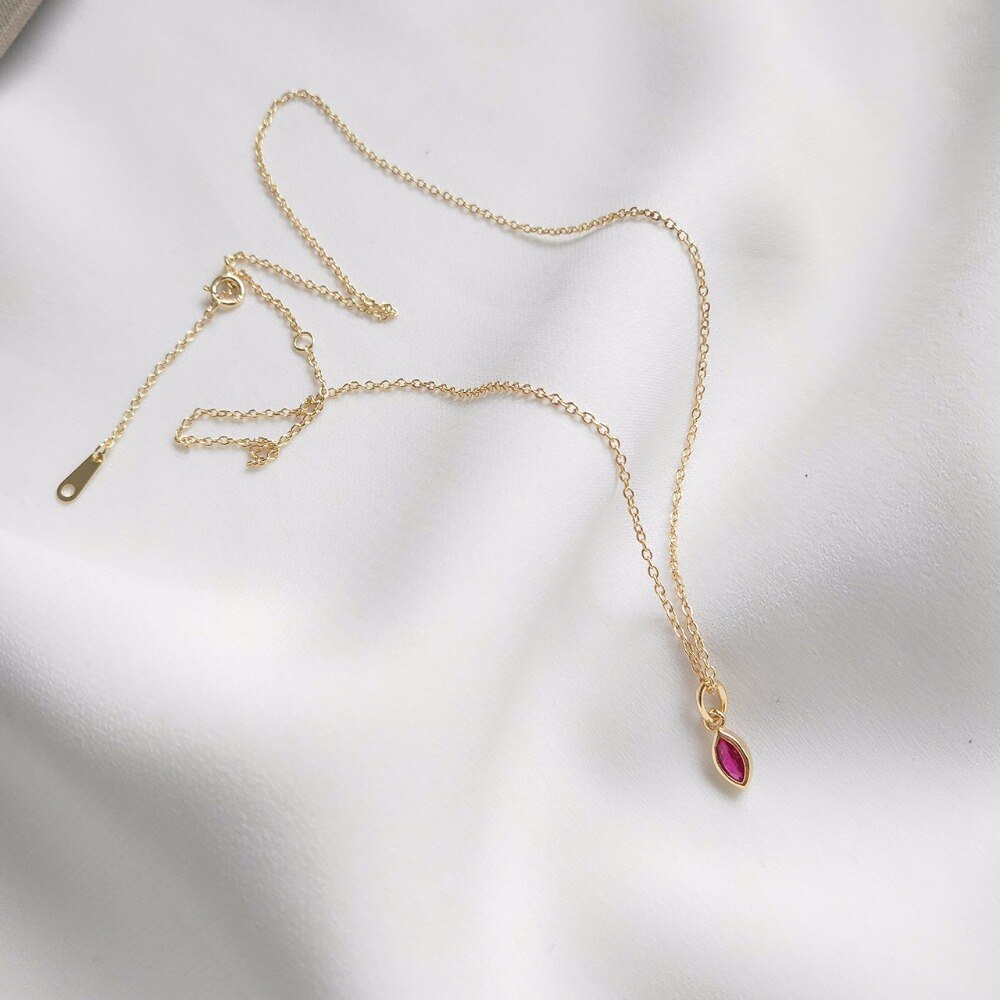 Rouge zircon coeur 925 en argent sterling collier simple à la collier pendentifs pour femmes bijoux à breloques