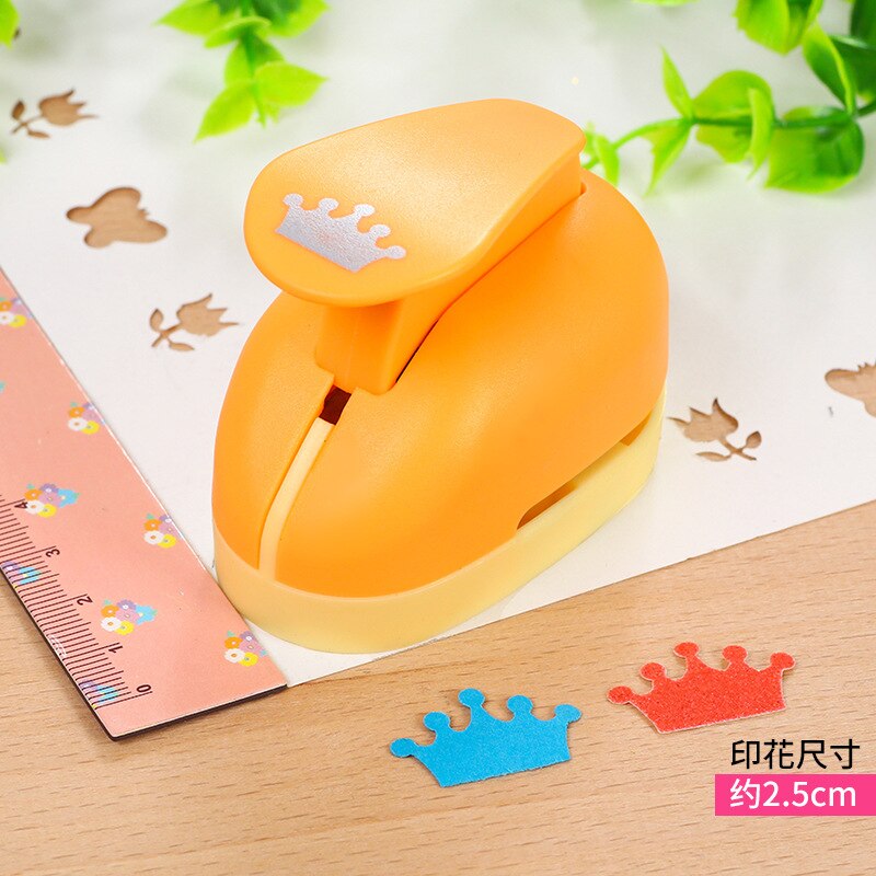1pcs 2.5cm/1.5cm Mini Paper Punch for DIY Card Punch Device Engraving Cutter Machine Handmade Materials for Kindergarten: 2.5cm crown