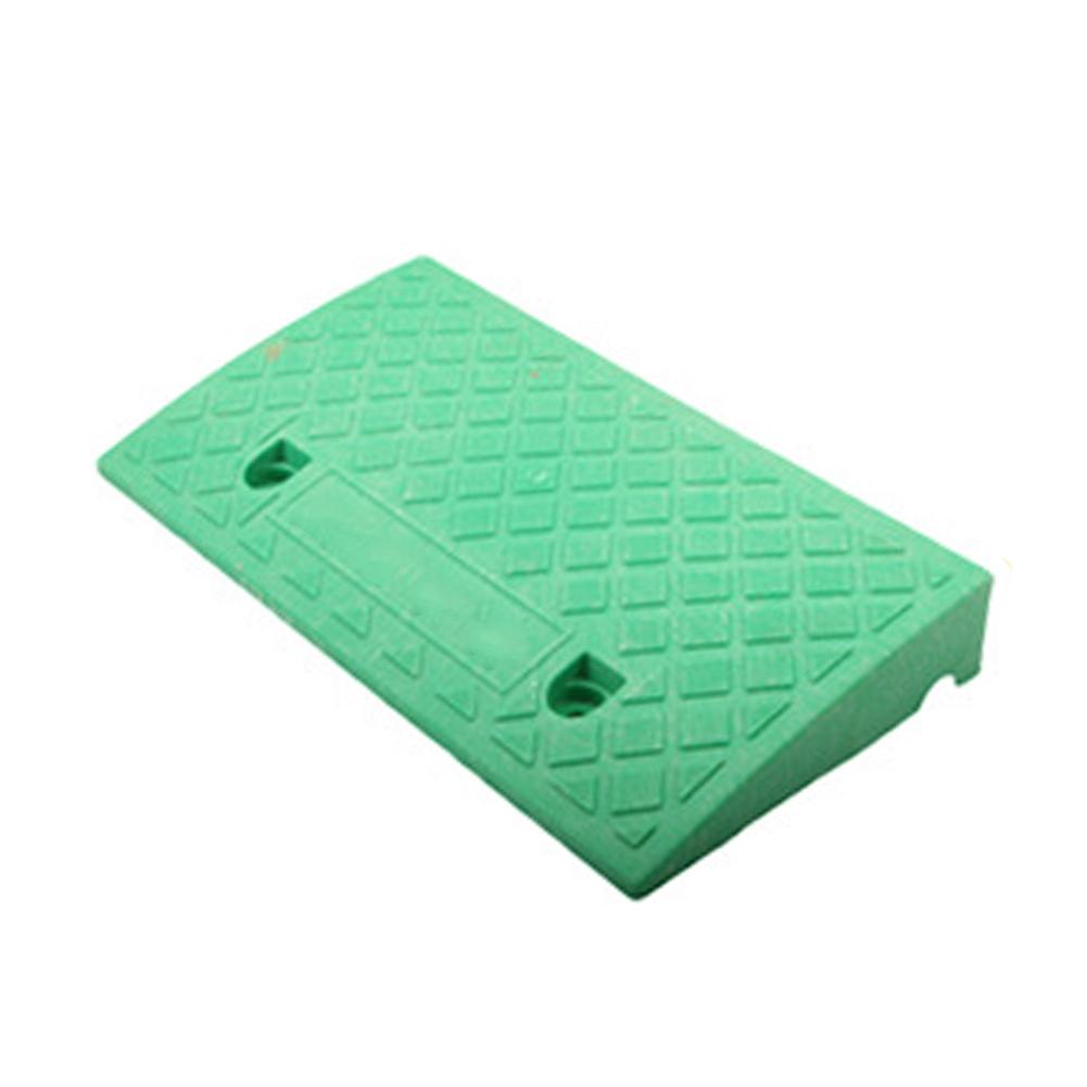 Portable Lightweight Car Plastic Curb Ramps Heavy Duty Plastic Kit Set For Driveway Car Truck For 6-8CM Height Steps: Green