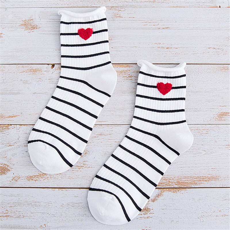 Autumn Winter Soft Cotton Striped Love Heart Women Socks Curling Piled Literary Loose Tube Japanese Kawaii Cute Socks: White