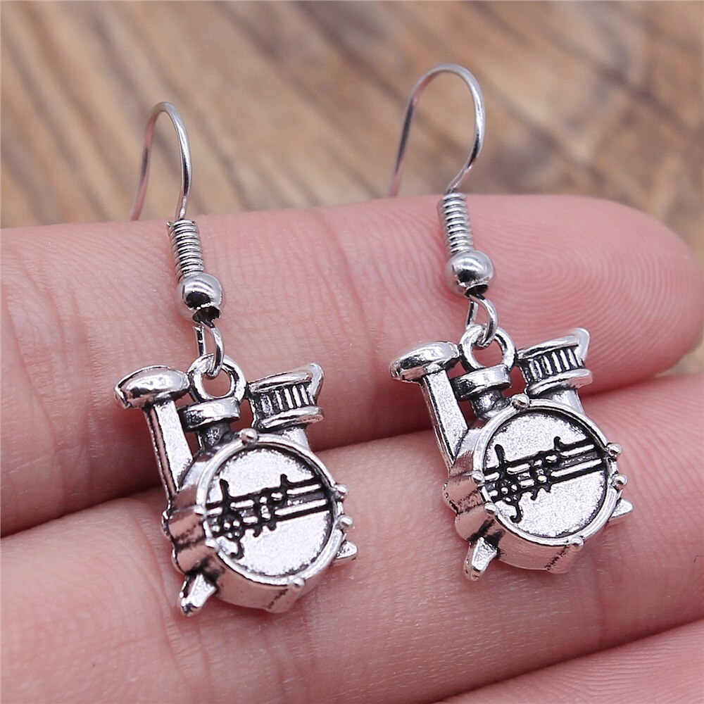 Musical Jewelry Earrings Musical Note Microphone Drum Guitar Violin Shaped Dangle Earrings For Girls Women: brownish yellow