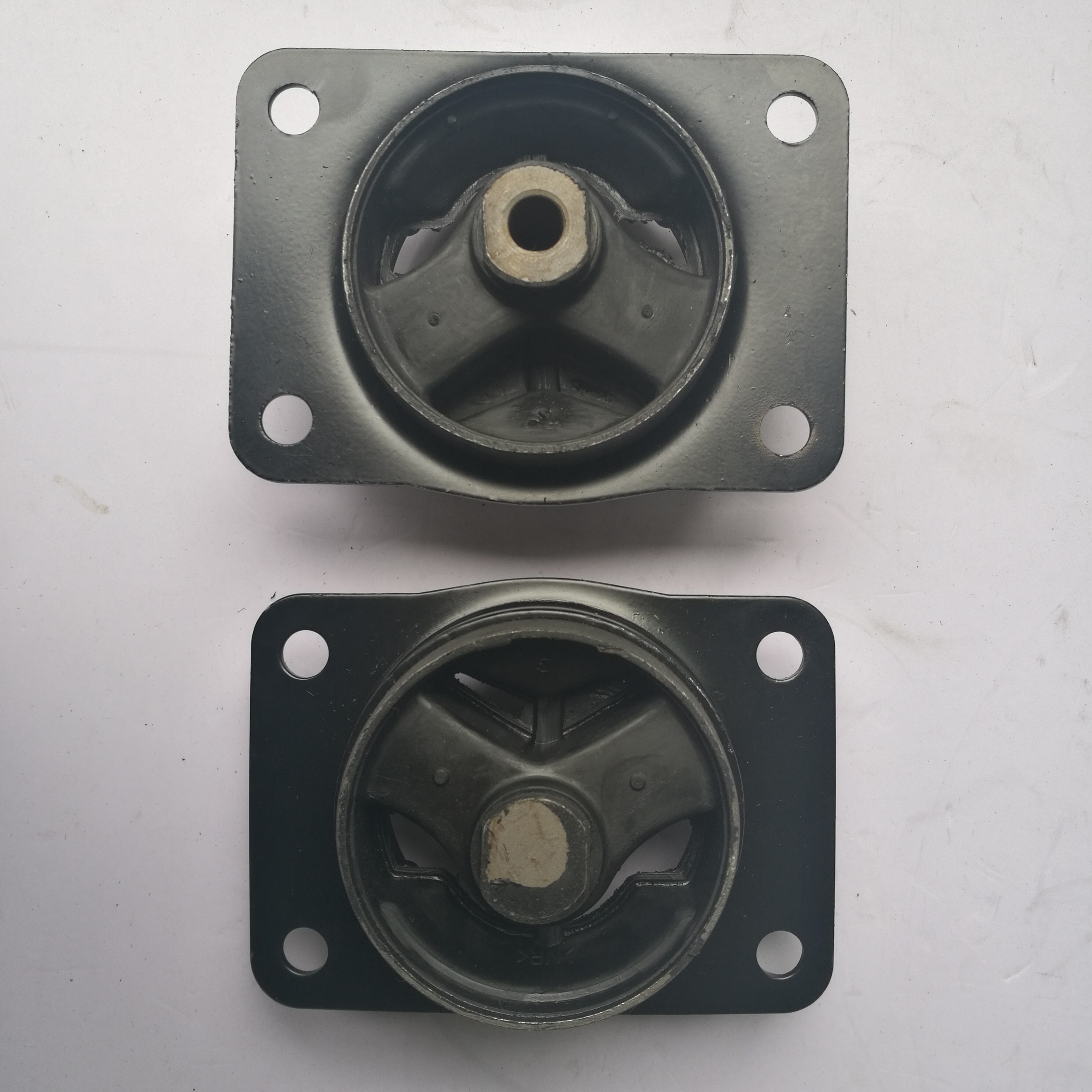 Left Side Engine Mount For SX4