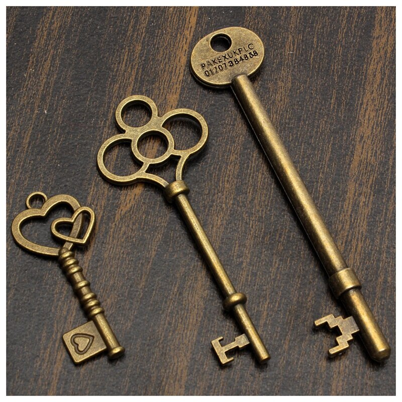 Set Van 18 Antieke Vintage Oude Look Brons Skeleton Key Hart Boog Lock Hanger