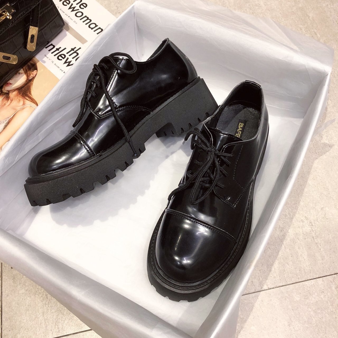 Herfst/winter oxford schoenen voor dames met veters, dikke zool, stevige leren casual schoenen voor dames, platte schoenen met ronde neus en plateauzolen