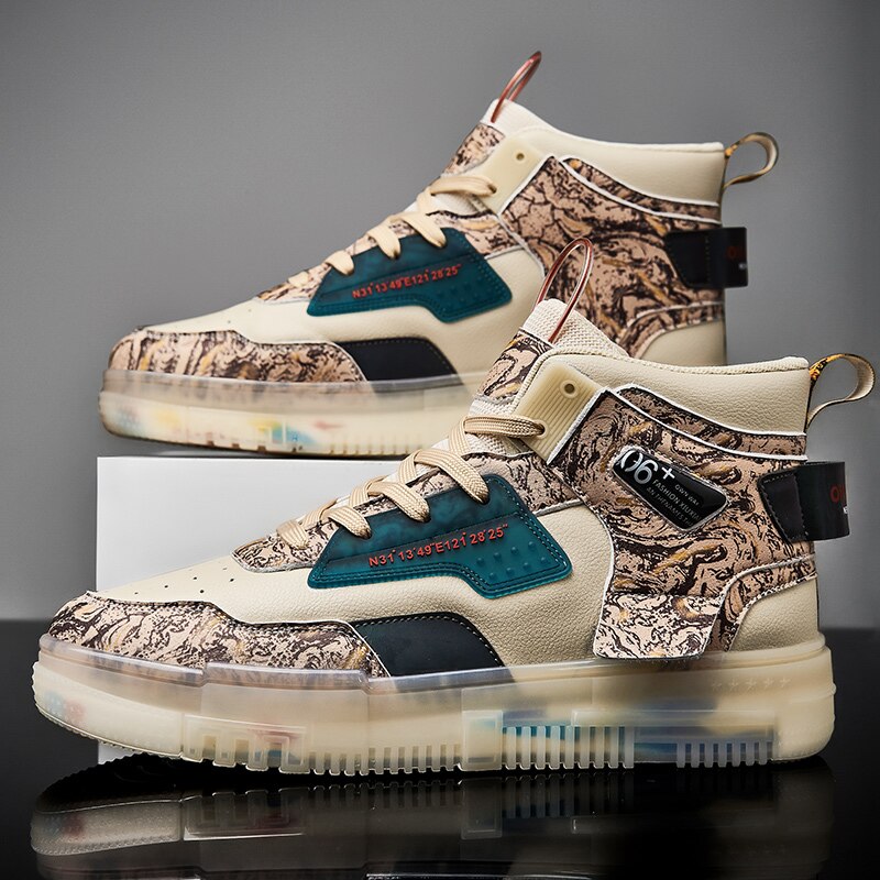 Waterproof Sports Shoes Men High-top Graffiti SkateBoard Shoes Platform Sneakers Man Leather Men&#39;s Walking Shoes Zapatos Hombre