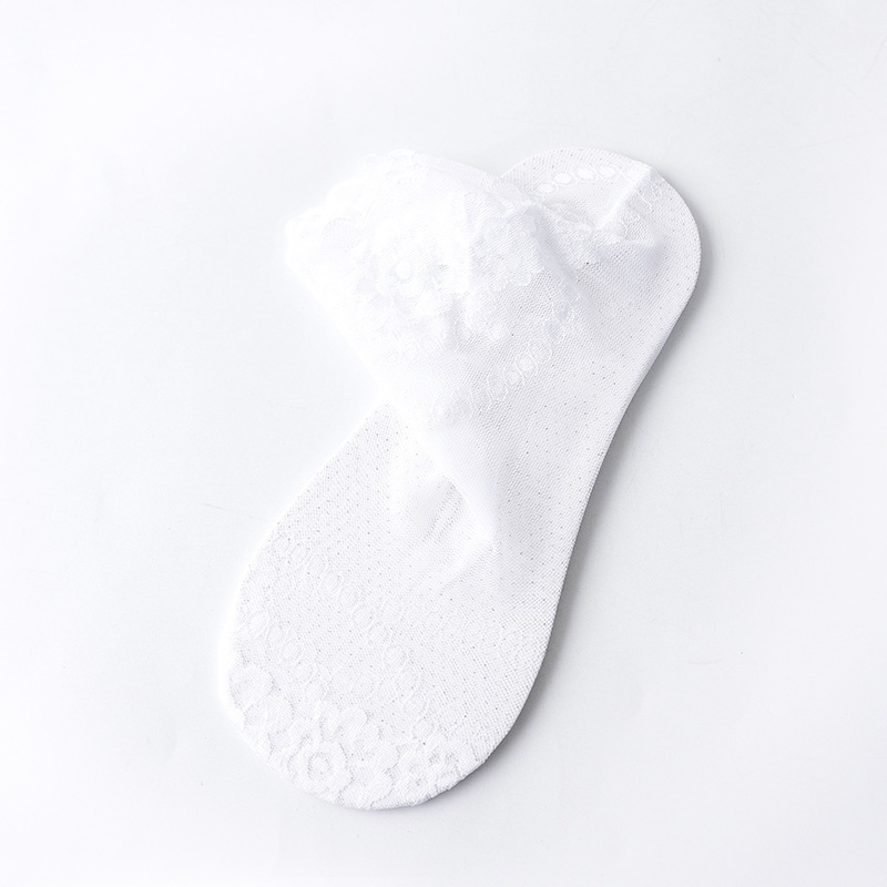 Thin Lace Socks Women Leaves Lace Invisible Socks Thin Ladies Lace Boat Socks Hollow Non-slip Shallow Socks Women Frilly Socks: army green