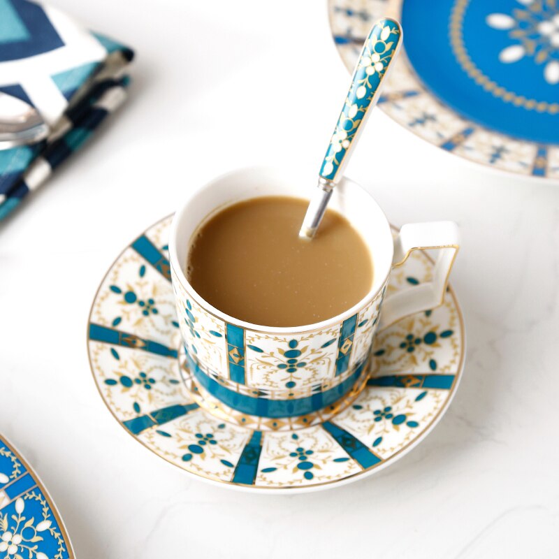 Europe Bone China Coffee Cup Saucer Spoon Set 200ml Luxury Ceramic Mug Top-grade Porcelain Tea Cup Cafe Teaware Party Drinkware Queen Rose 200ml - View #2