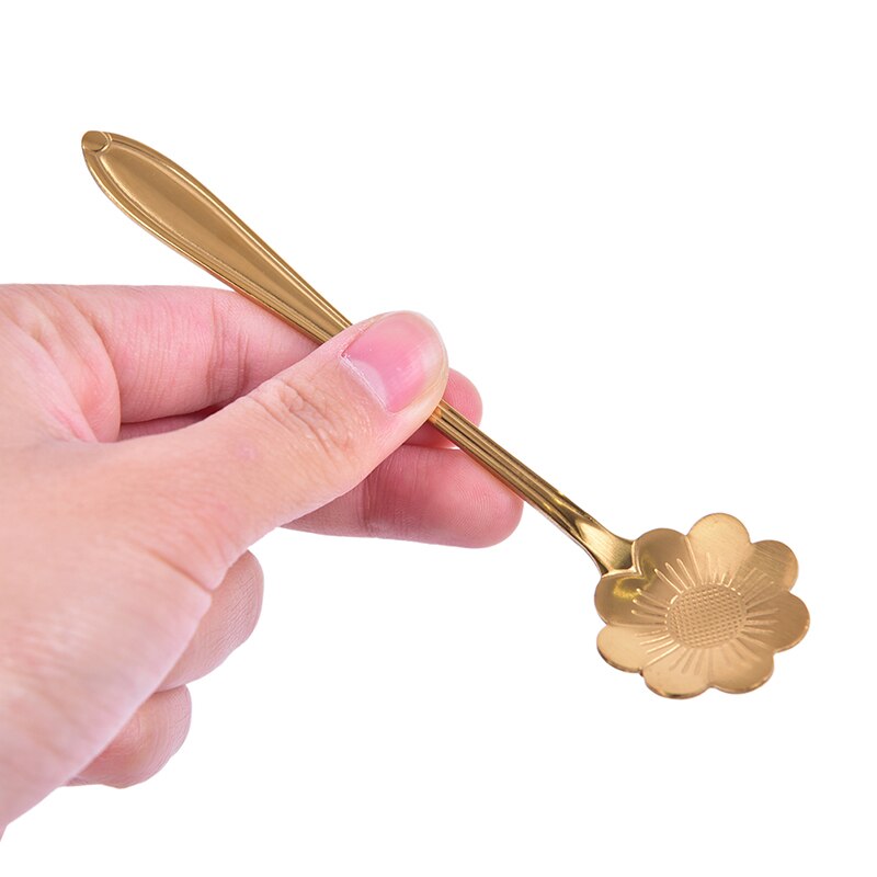 1pcs Stainless Steel Spoon Vintage Gold Flower Spoons Small Coffee Tea Spoon Fancy Sugar Dessert Teaspoon Bar Cafe Tableware