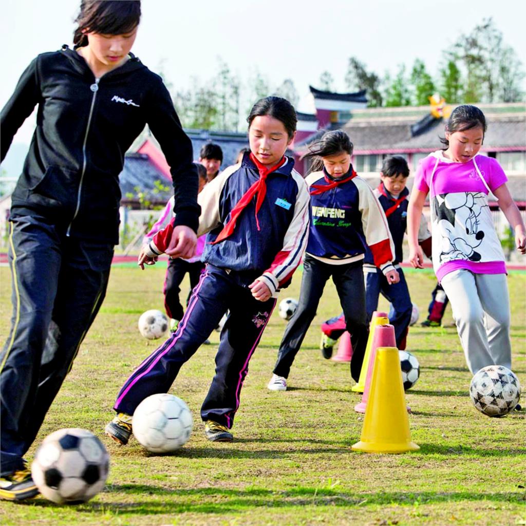 23cm Sports Agility Cone Marker Cones Road Traffic Speed Marker Safety Soccer Football Training Marker Red/Yellow/Blue/Green 1pc