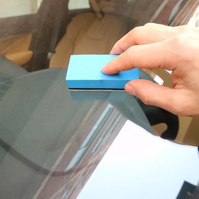 Auton erityinen nestemäinen puhdistusaine maalipinnan hoitoon rasvanpoistoaine, jota käytetään ennen nano-keraamisen pinnoitteen levittämistä