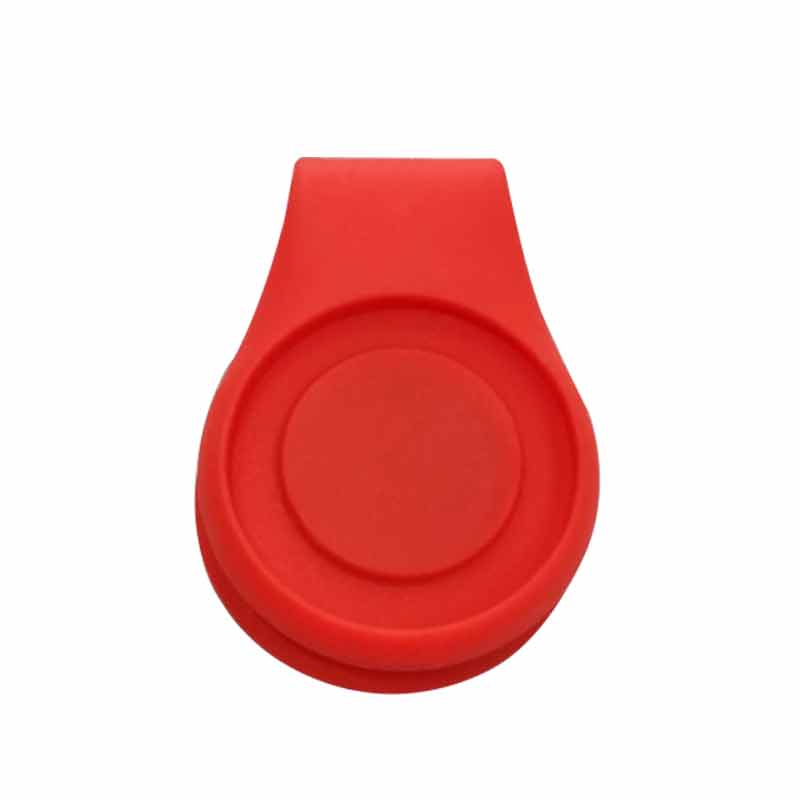 Silikone golfhat klip bold markør holder med stærk magnet fastgøres til din lomme kant bæltetøj golftilbehør: Rød