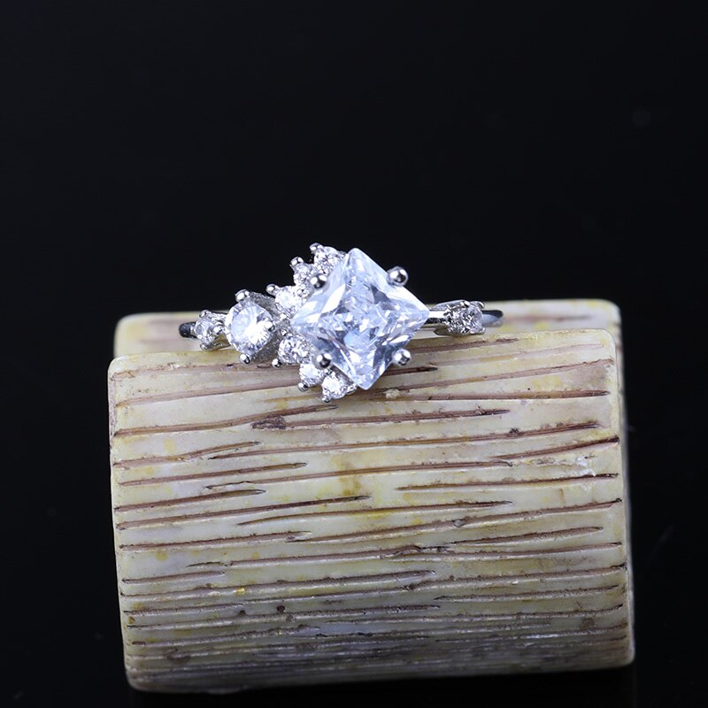 Chique schattige dame afslankende ster zirkoon ring trouwsieraden