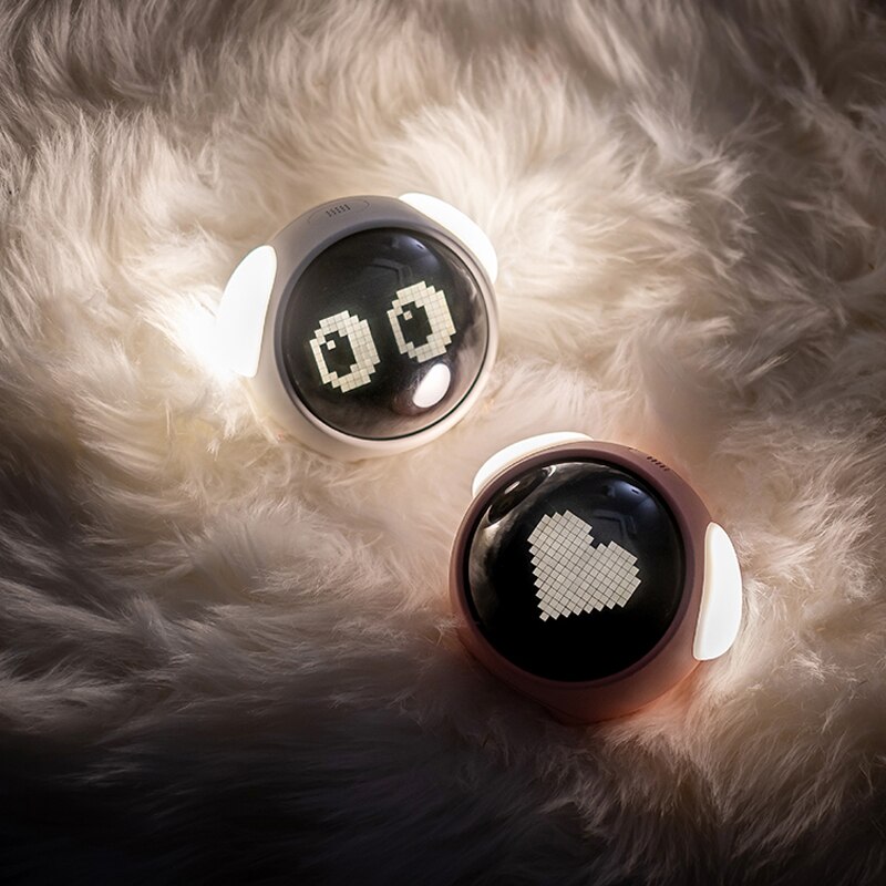 Leuke Uitdrukking Wekker Nachtkastje Voice Control Nachtlampje Usb Oplaadbare Kind Snooze Wekker Kid Digitale Led Klok