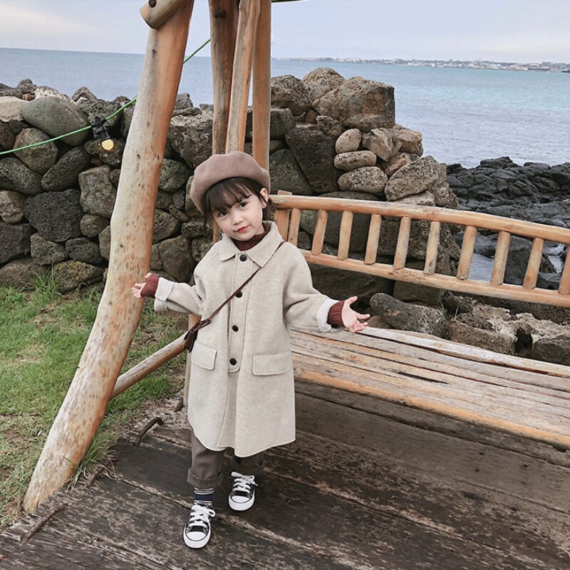 Giacca da cappotto per bambini per bambina 2022 grigio caldo addensare più velluto bottoni autunnali invernali abbigliamento per bambini in lana di agnello
