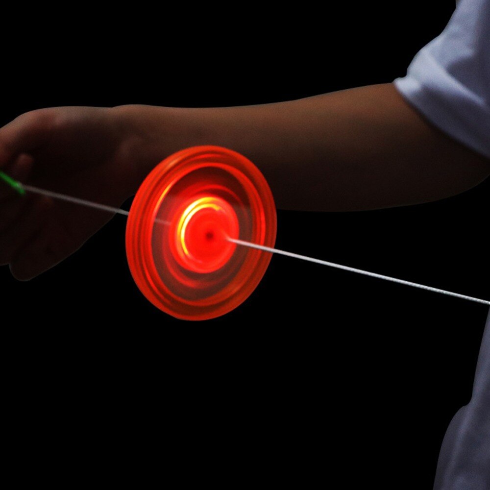 1Pcs Kleur Willekeurige Hand Pull Lichtgevende Knipperende Touw Vliegwiel Speelgoed Led Light Up Speelgoed Voor Kinderen Verjaardag grappige