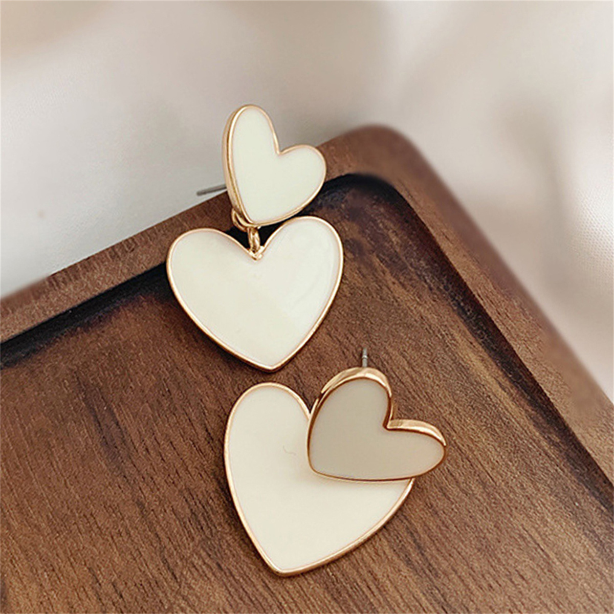 Boucles d'oreilles coréennes à Double cœur pour femmes, doux, blanc, vert, asymétriques, amour, déclaration, bijoux de fête pour filles,: MARRON
