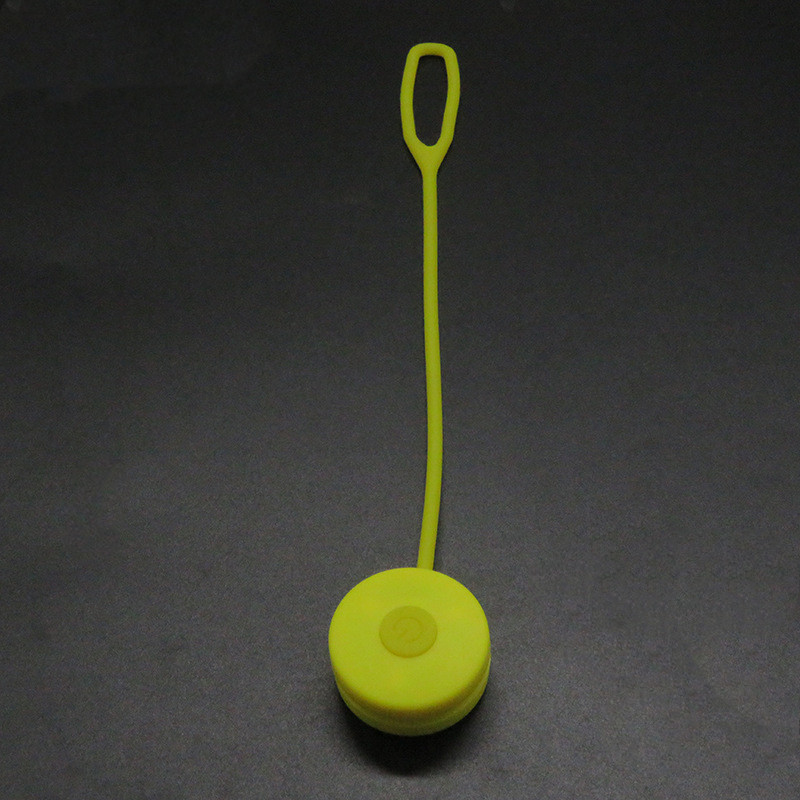Mini lumière de vélo pour sac à dos en Silicone populaire, pour la conduite de nuit, voyant d'avertissement de vélo facile, feu arrière LED pour la sécurité du cyclisme: Gris clair