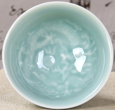 Celadon Chinese Kung Fu Thee Set Lotus Pu'er Thee Cups handgeschilderde Keramische Reliëf Draak Pioen Karper goudvis Thee Kopjes: Embossed dragon