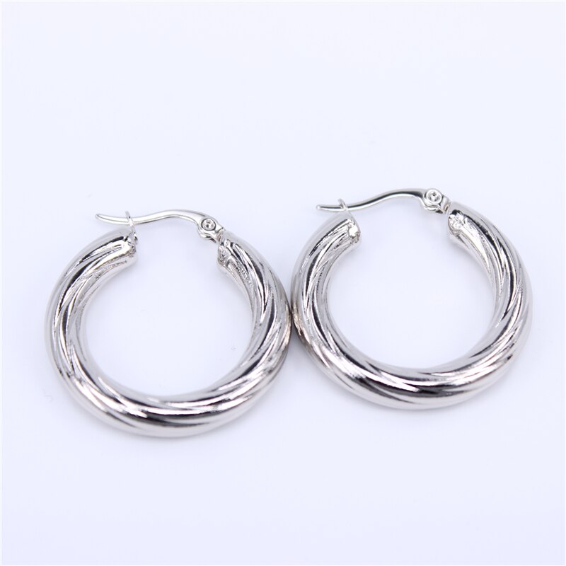 30-50mm size selection gold color Stainless steel popular hollow earrings Lightweight Women cute earrings LH391: silver color 30mm