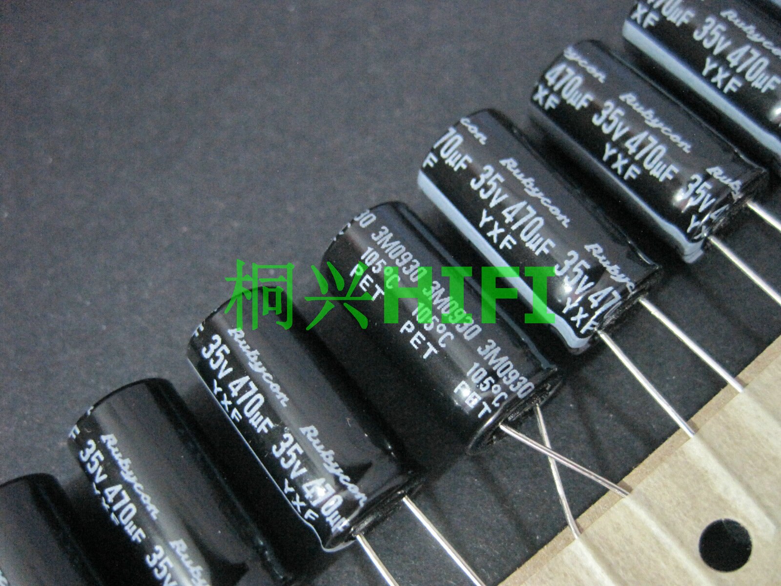 20 sztuk RUBYCON YXF 35V470UF 10x20MM kondensator elektrolityczny 470uf 35v yxf 470 uF/35 V wysokiej częstotliwości niska oporność długa żywotność