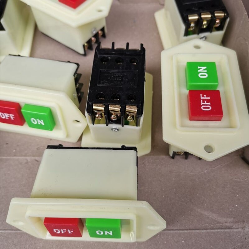 1PC Three Phase Button Starter Switch LC3 380V/220V Press Button Switch Bench Drill Drilling Machine Switch Start Switch 5A