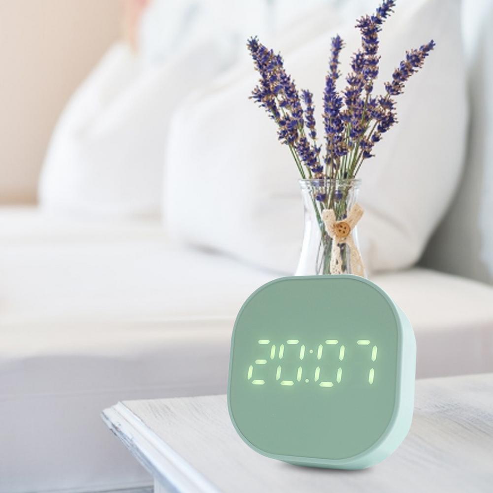 Electronic Alarm Clock Cute Digital Alarm Clock For Kids Bedside Clock Children'S Sleep Trainier Wake Up Night Light
