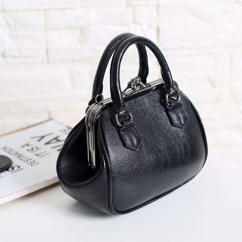 Magie Fisch Frauen Tasche Umhängetasche Handtaschen Tragbare lässig Schulter Taschen Solide Farbe Litschi Brot Trend Kuss Schloss