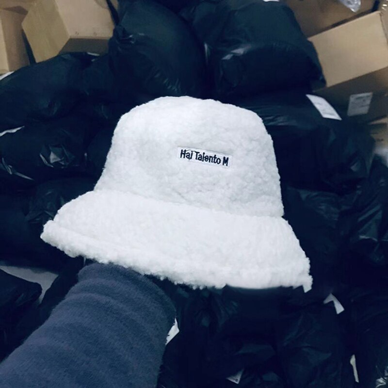 Kobiety kapelusz stałe sztuczne futro ciepła czapka damska Faux futro zimowy kapelusz typu Bucket dla kobiet ochronna powłoka chroniąca przed słońcem kapelusz słońce Panama Lady Cap: white