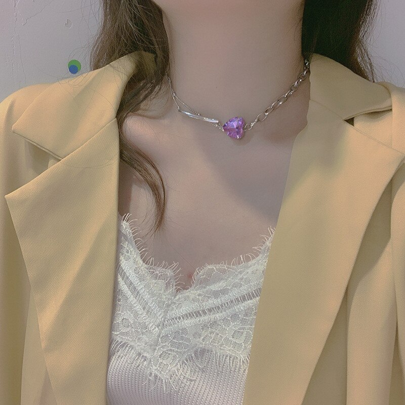 HUANZHI Neue Lila Liebe Strass Schlüsselbein Kette Asymmetrie mehrschichtig Metall Kurze Kette Halskette Für Frauen Schmuck