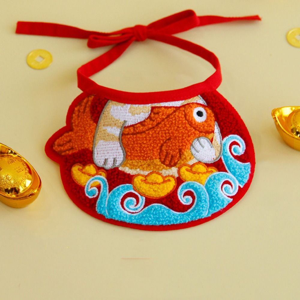 Accessoires voor huisdierenverzorging Leuke kattenhanddoek Borduurslab Cartoon Stijlvolle watersjaal voor huisdieren Verstelbare comfortabele huisdierhalsband Kitten