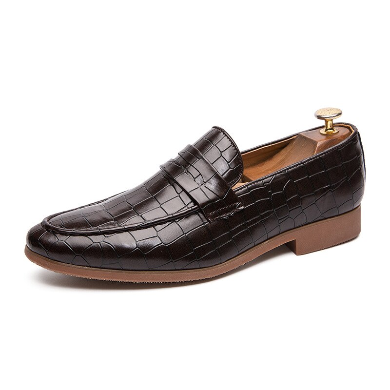 Mænd bryllup festkjole sko stor størrelse business formel kjole sko loafers mand åndbar spidse snøre afslappet sko