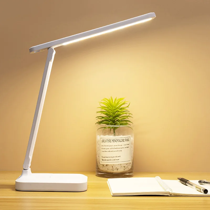 Lampada da tavolo a LED da 6000 mAh Lampada da scrivania dimmerabile continua a 3 colori ricaricabile tramite USB Lampada da lettura notturna pieghevole per protezione degli occhi