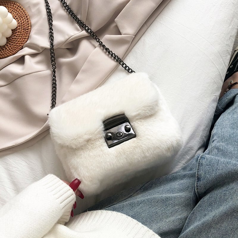 Autumn and Winter Shoulder Underarm bags Plush Pouch crossbody bags Women's All-match Furry Handbag small bags: White