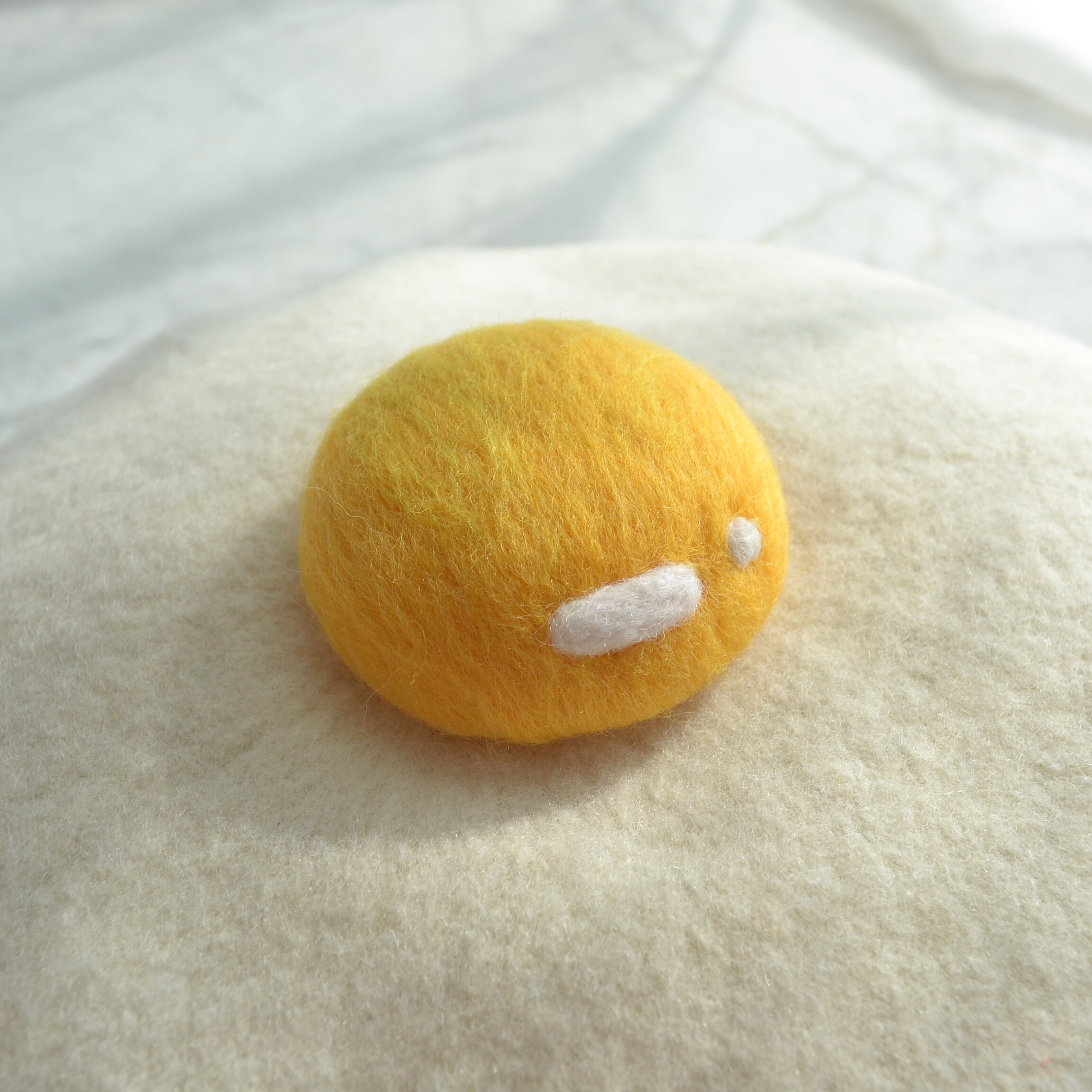 A poached egg ~ manual wool felt lovely Japanese egg yolk beret The painter hat getting autumn and winter