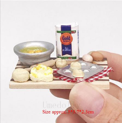 Casa de muñecas en miniatura a escala 1/12, horno microondas, juego de cocina, plato para hornear pan para muñeca BJD OB11, Mini accesorios de juguete de comida: Rojo