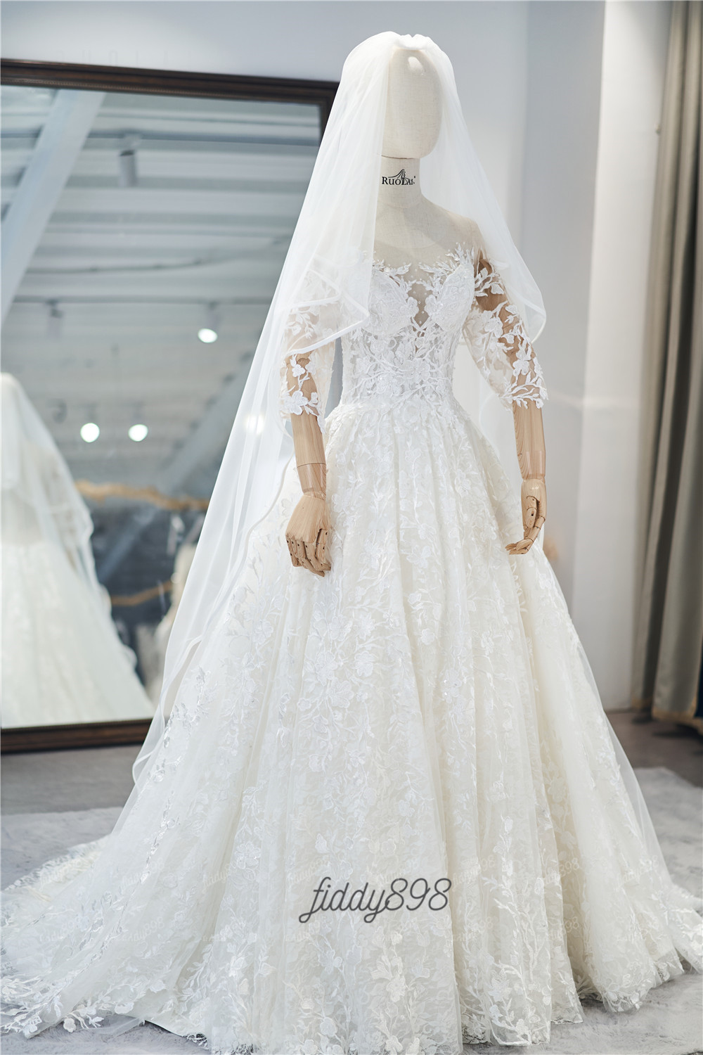 Elegante Bruid Bruiloft Sluier Lange Bridal Veils Met Kam 2 Meter 2 Layer Ribbon Edge Bruiloft Accessoires Voile Mariage welon