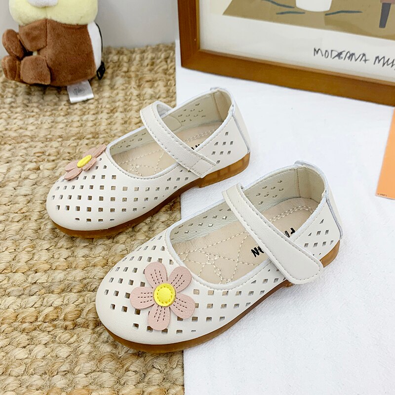 Chaussures de printemps pour filles, plates et respirantes avec des découpes florales, chaussures de princesse pour enfants en bas âge, 21-30,: Beige / 22