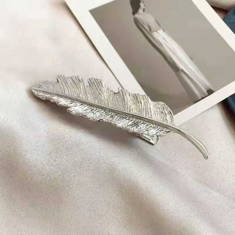 1PC Frauen Blatt Feder Haar Clip Metall Seestern Haarnadel Haarspange Haar Ornament Party Dekoration Haar Zubehör: Blatt Silber-